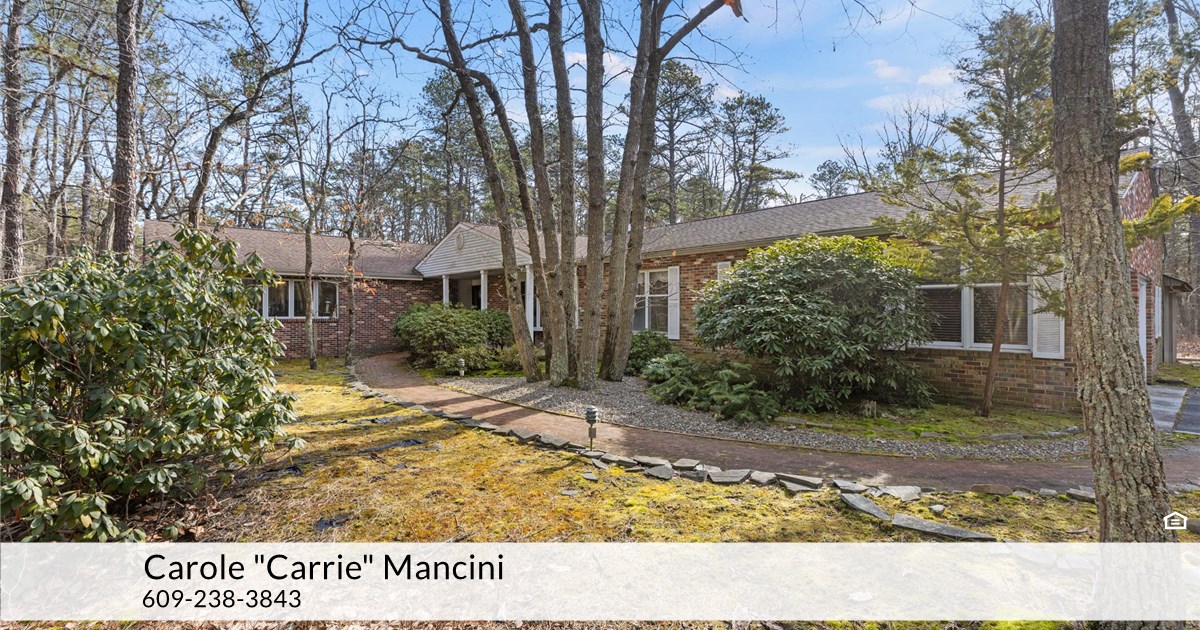 14 Sawmill Rd, Medford, NJ 08055